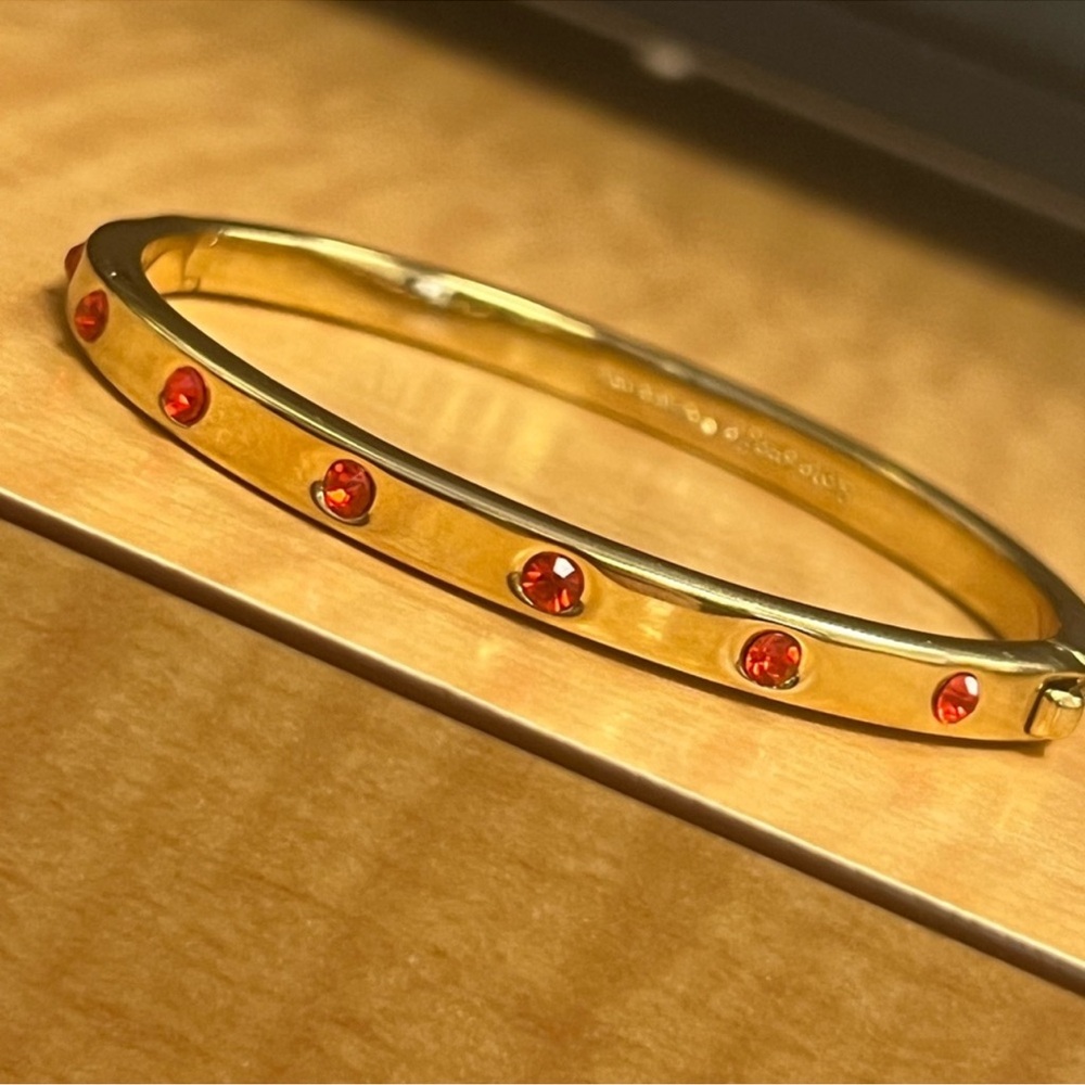 $68 New Kate Spade Set in Stone Polished Hinged Bangle Bracelet